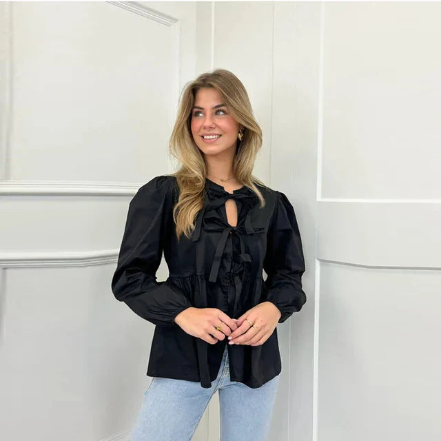 Blusa con Lazo de Encaje
