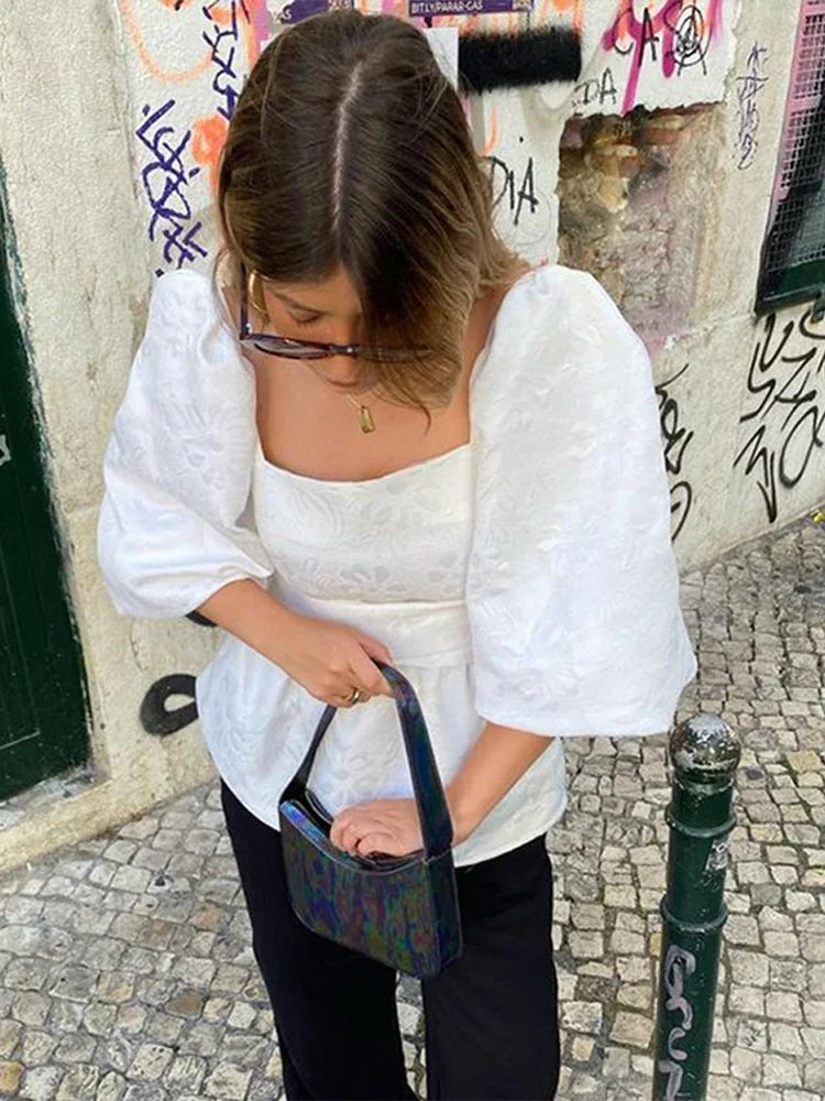 Blusas sin espalda con cordones
