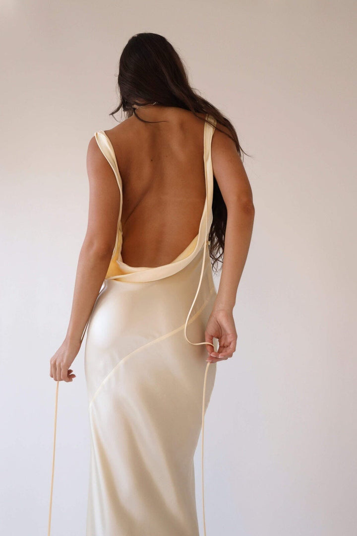 Charlotte™ | Elegante Vestido Maxi de Seda con Espalda Abierta