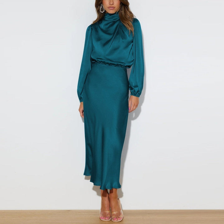 Evelyn™ | Elegante Vestido de Seda con Mangas Largas