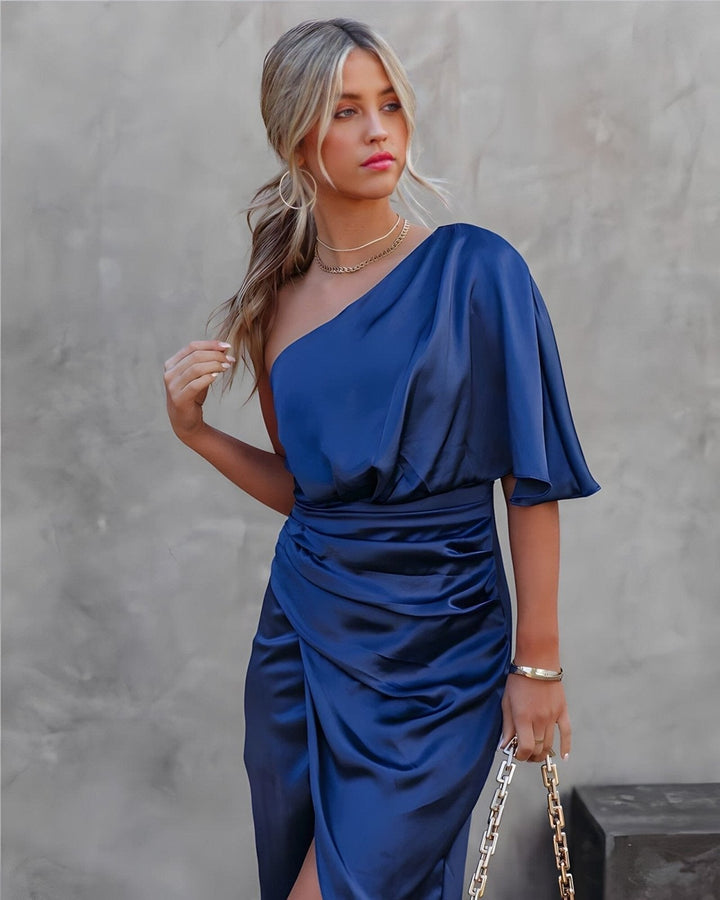 Kyra™ | Elegante Vestido de Seda con Aberturas