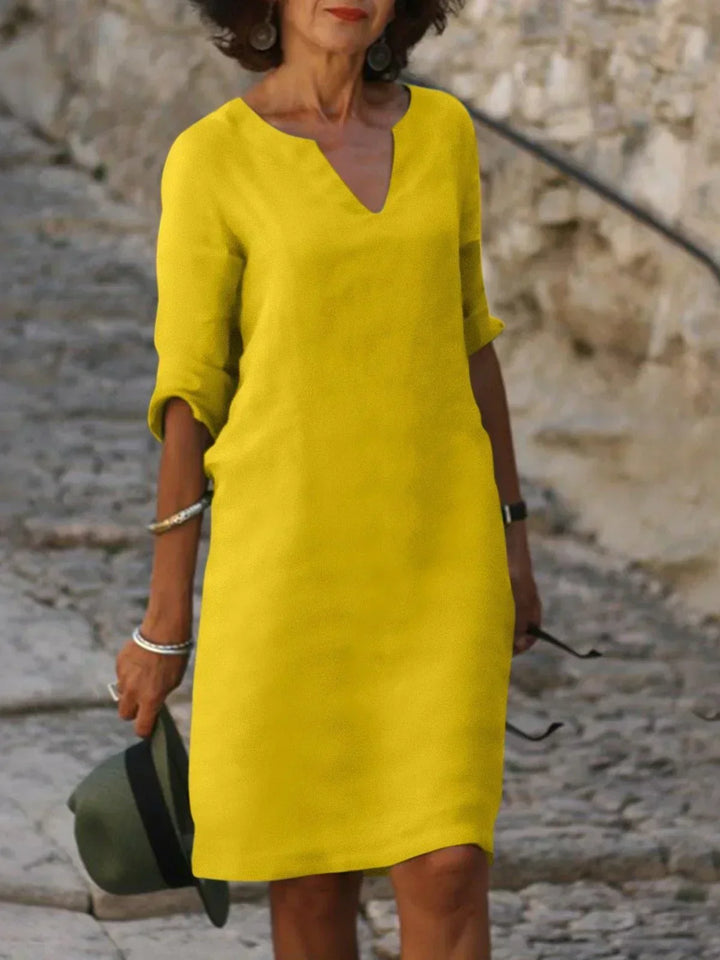 Sylvia | Vestido elegante con escote en V